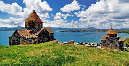 Armenia - Lago Sevan
