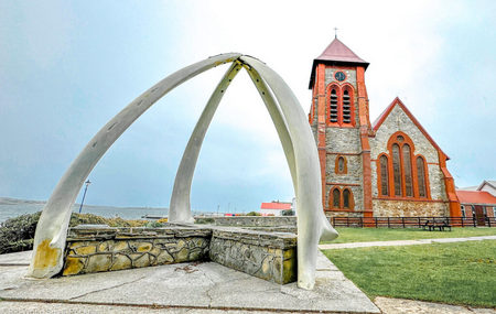 Stanley: Whalebone Arch