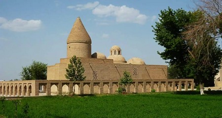 Mausoleo de Chashma Ayub o Tchchma Ayyub