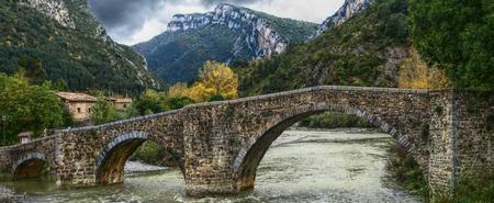 Burgui: Puente Medieval