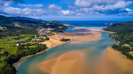 Ria de Mundaka - Desembocadura del Rio Oka