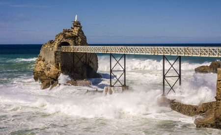 Biarritz: Le Rocher de la Vierge