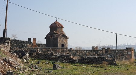 Iglesia de Karmravor