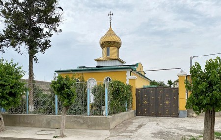Khujand: Iglesia