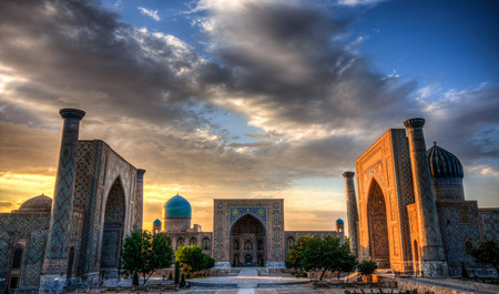 Samarkanda: Plaza de Registan