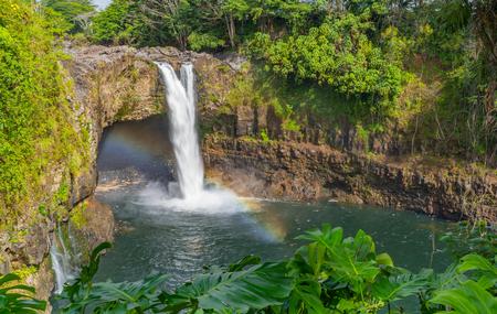 Rainbow Falls - Hawai